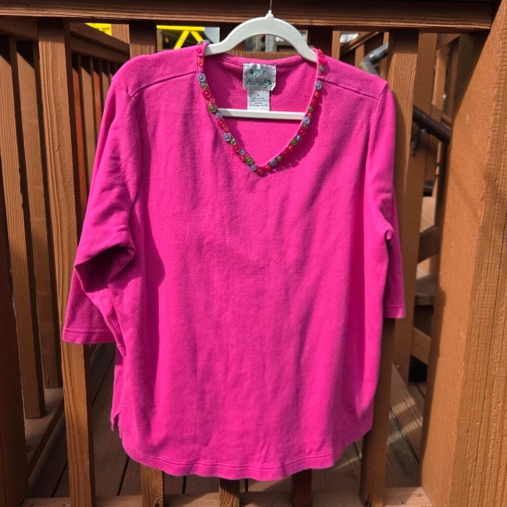 hot pink button trim cotton top 1x eclectic grandmacore ♡